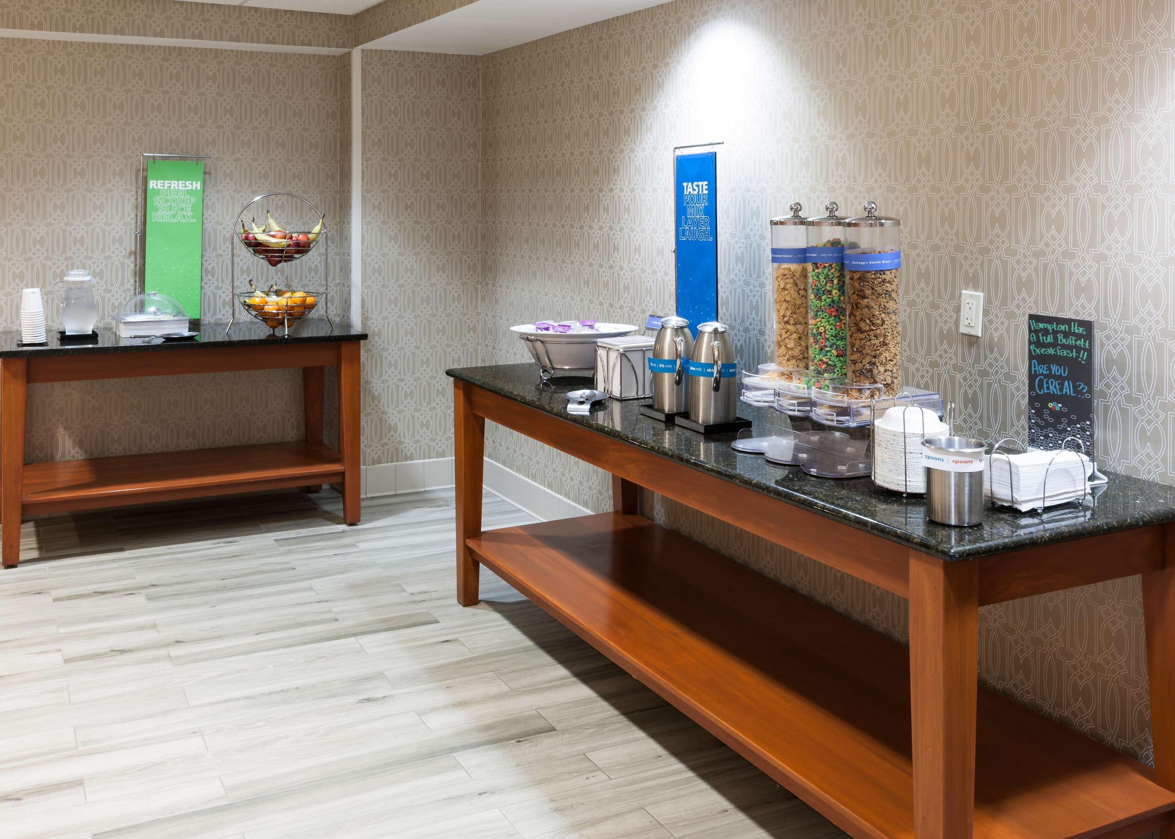 Hampton Inn & Suites Tulare Extérieur photo